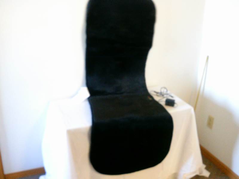 lot 31 image: Chair Heated Massager, vibrating, 5.5 ft (new)