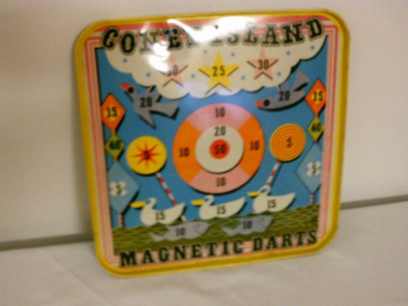 lot 54 image: Coney Island Magnetic Dart and Major League Baseball Game (vintage)