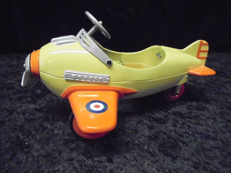 Kiddie Car Classic Toy - 1941 Spitfire Airplane