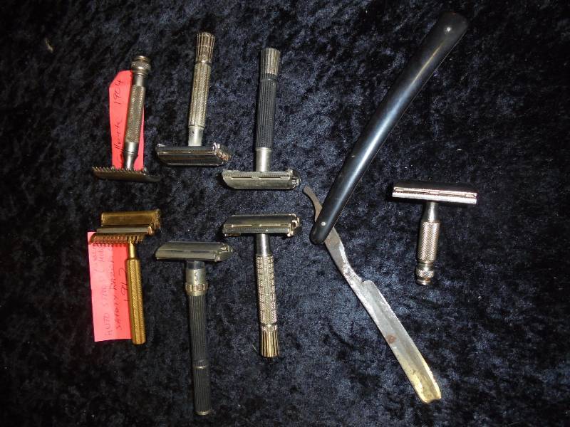Lot - Antique & Vintage Razors