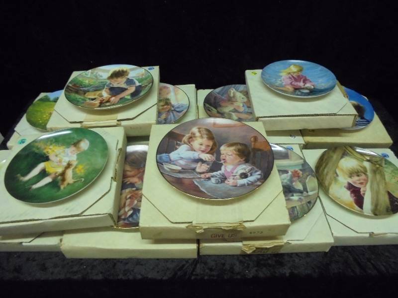 Lot - Misc Collector Plates