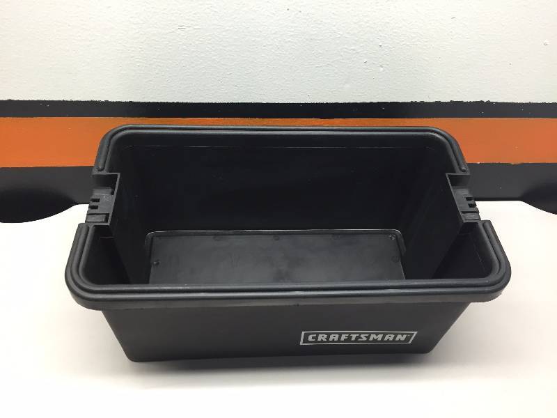 CRAFTSMAN TOOL BOX