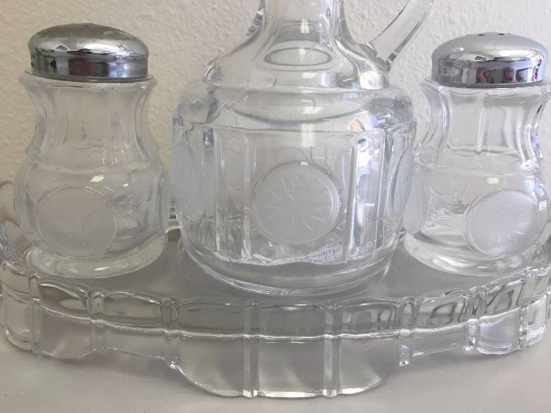 CLEAR FOSTORIA COIN GLASS CONDIMENT SET SALT PEPPER CRUET STOPPER AND TRAY