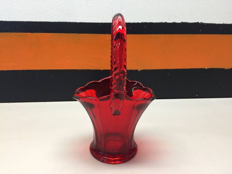 RED GLASS BASKET