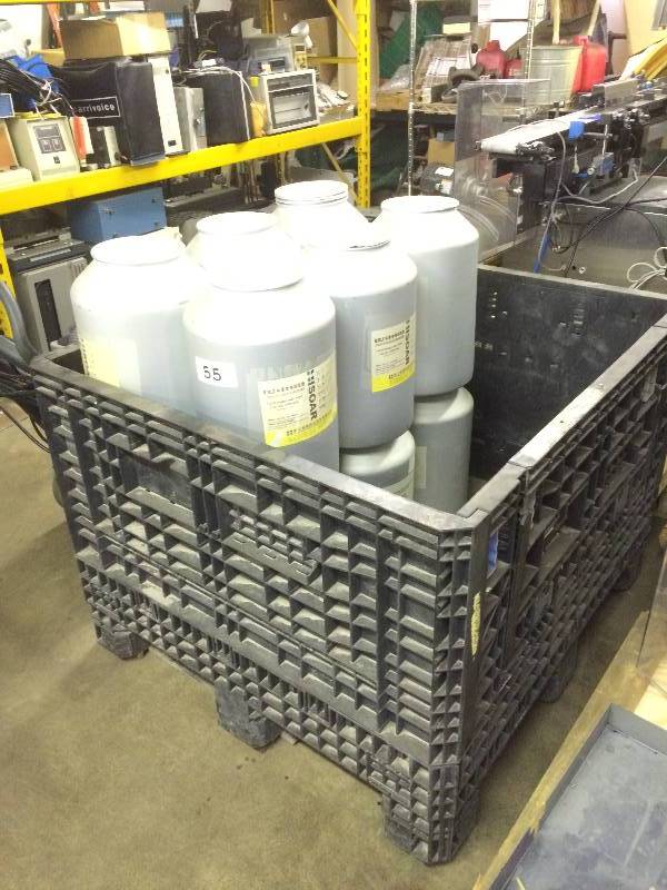 Lot of 12 metal containers