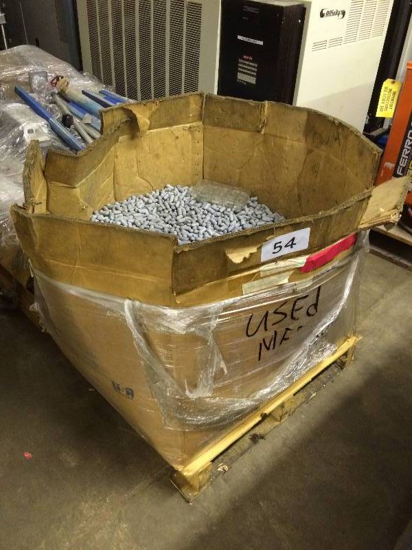 Box of finishing media