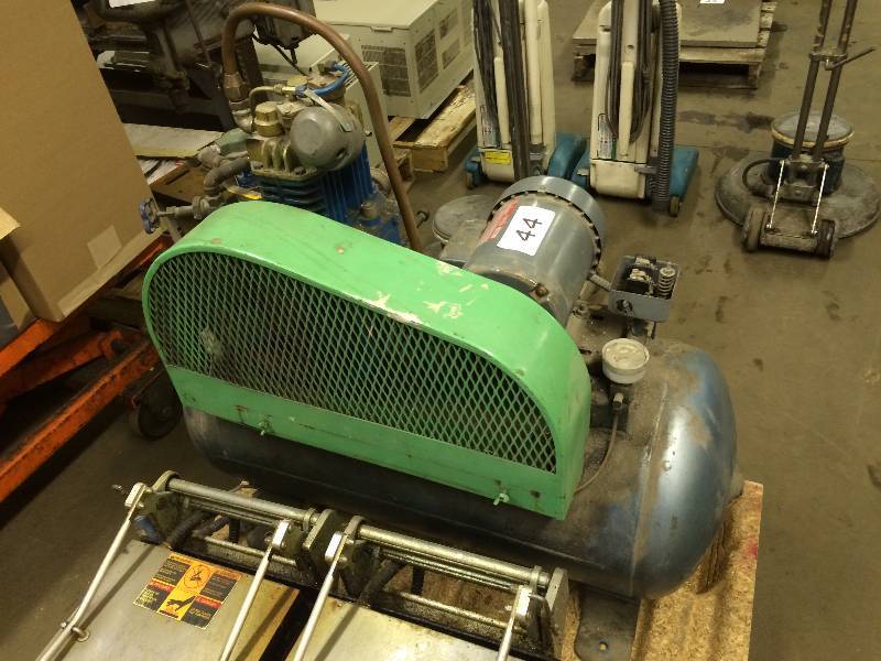Air compressor