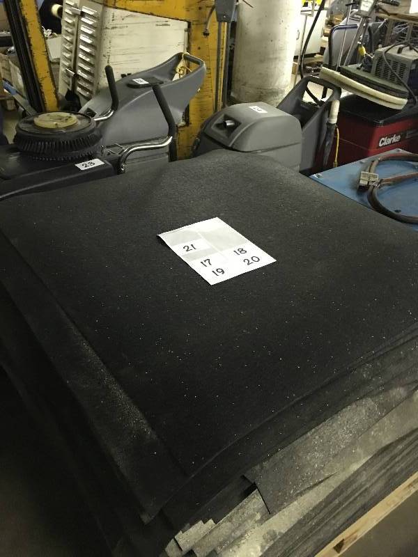 Lot of rubber floor mat pieces