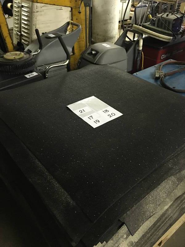 Lot of rubber floor mat pieces