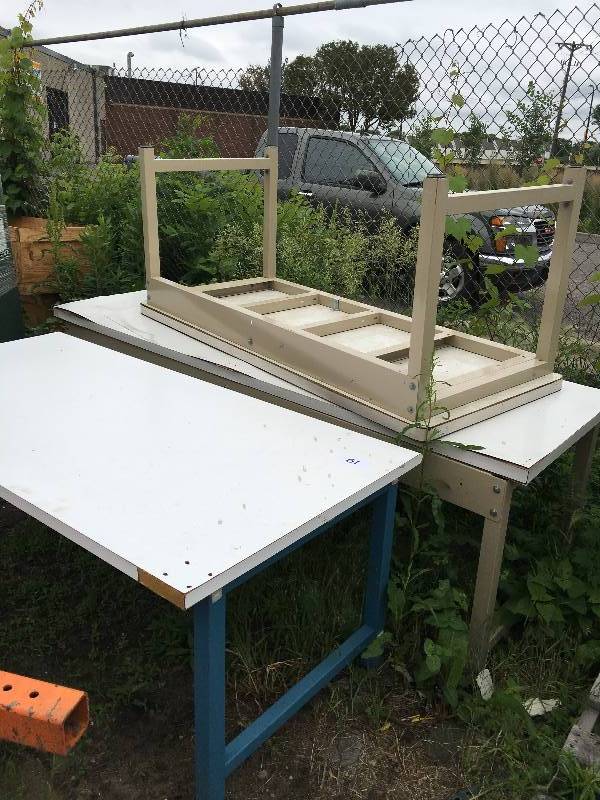 Lot of 3 tables