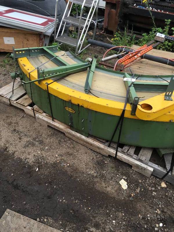 Corner belt conveyor