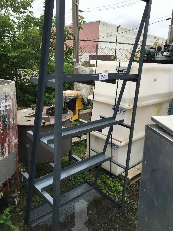 Steel material rack