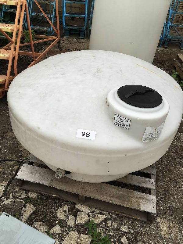 Poly fluid tank
