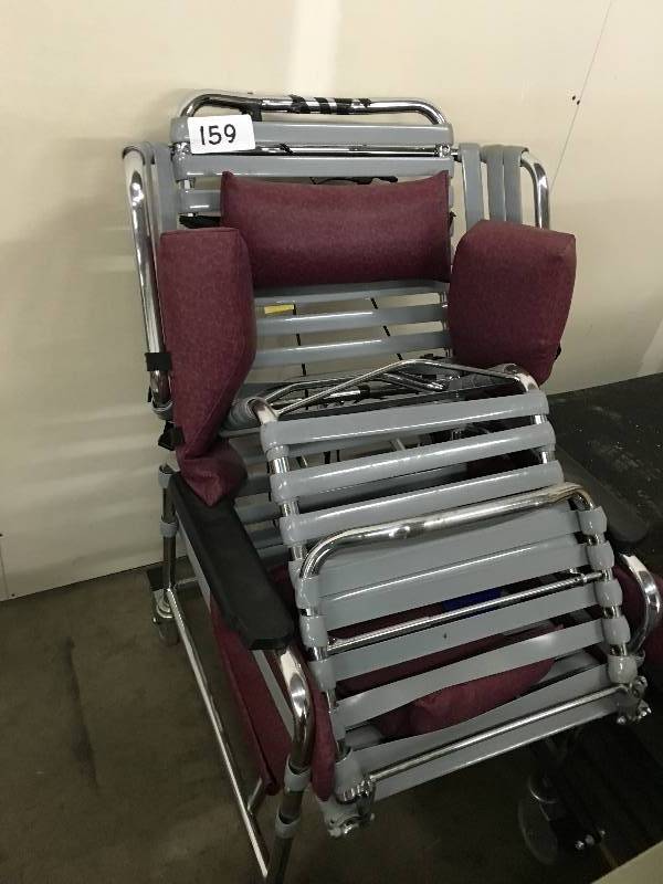 Articulating patient chair