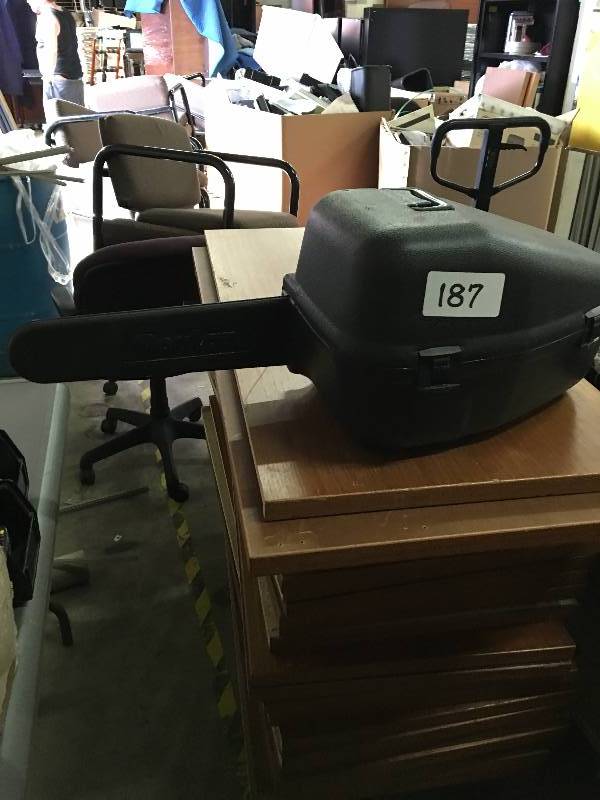 Poulan chainsaw