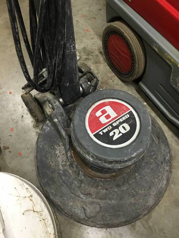 Advance floor cleaner