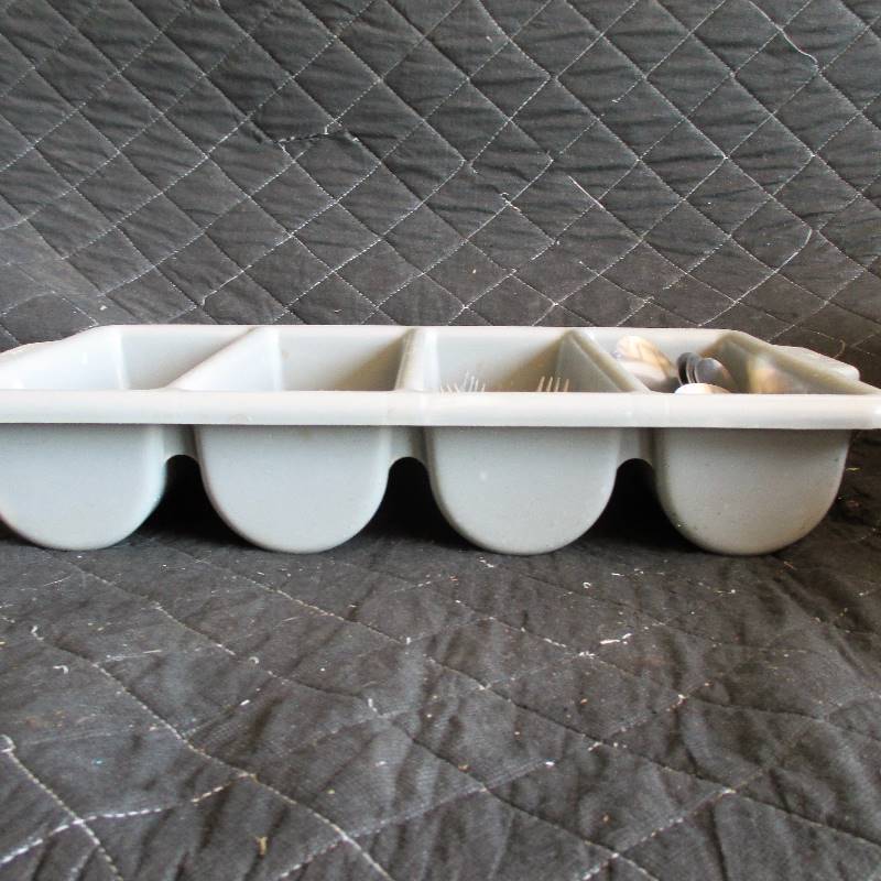 lot 76 image: 4 SLOT SILVERWARE BIN