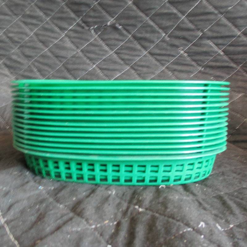 lot 82 image: 14- GREEN PLASTIC BASKETS