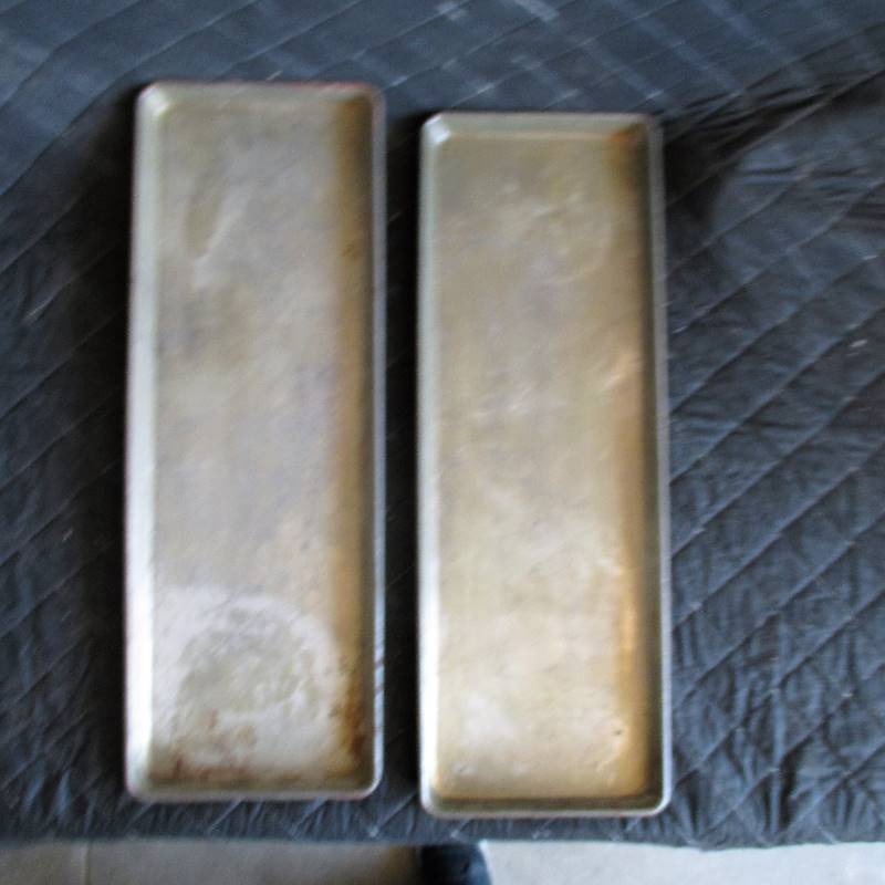 lot 90 image: 2- EKCO COOKIE SHEETS