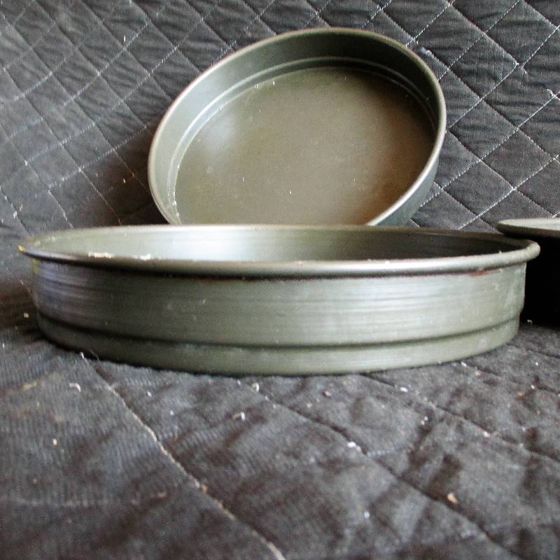 lot 99 image: 3- 12 PIZZA PAN