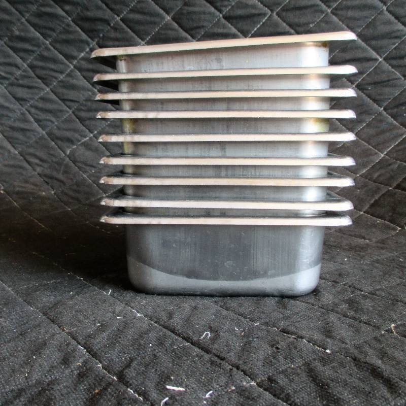 lot 102 image: 9 - 1.4 LITER STAINLESS STEEL