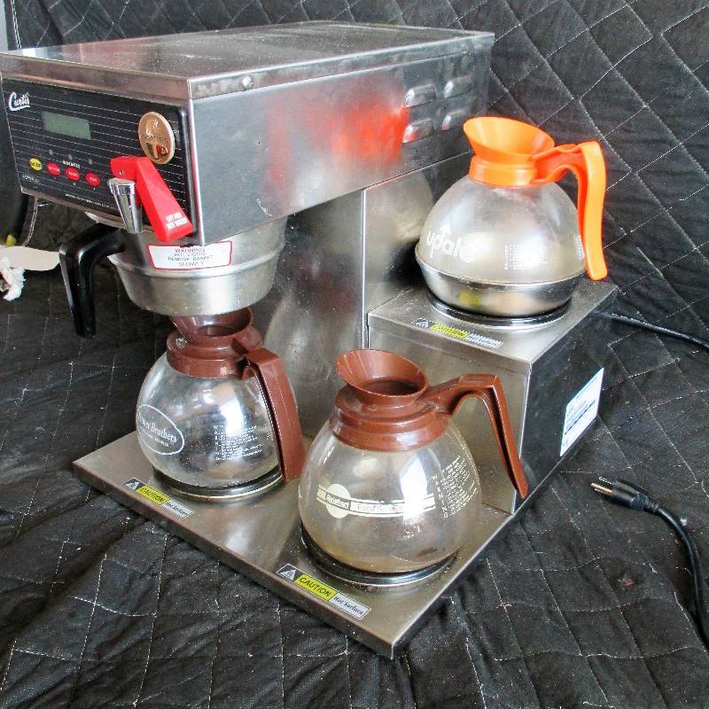 lot 12 image: COFFEE MAKER