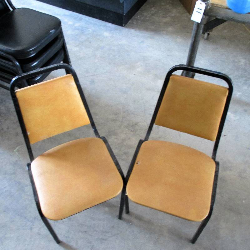 lot 112 image: 2- TAN STACKABLE CHAIRS