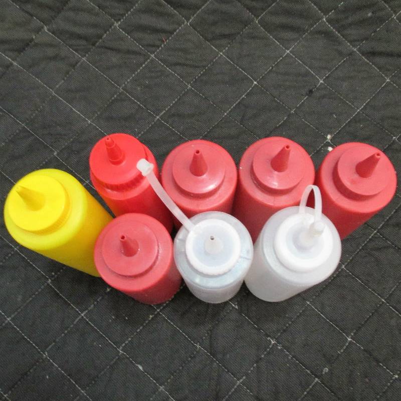 lot 29 image: CONDIMENT SQUEEZE BOTTLES