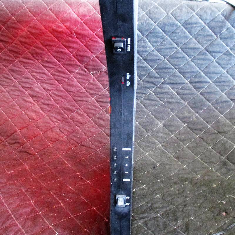 lot 40 image: OPEN SIGN