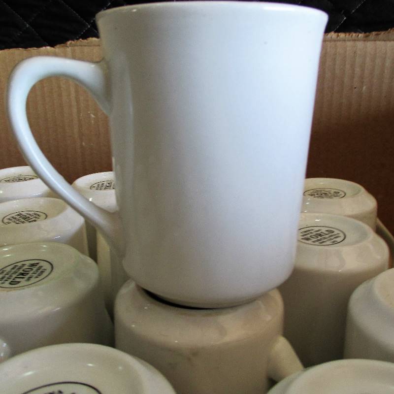 lot 43 image: WHITE COFFEE CUPS