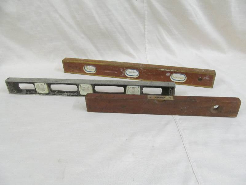 lot 82 image: vintage levels