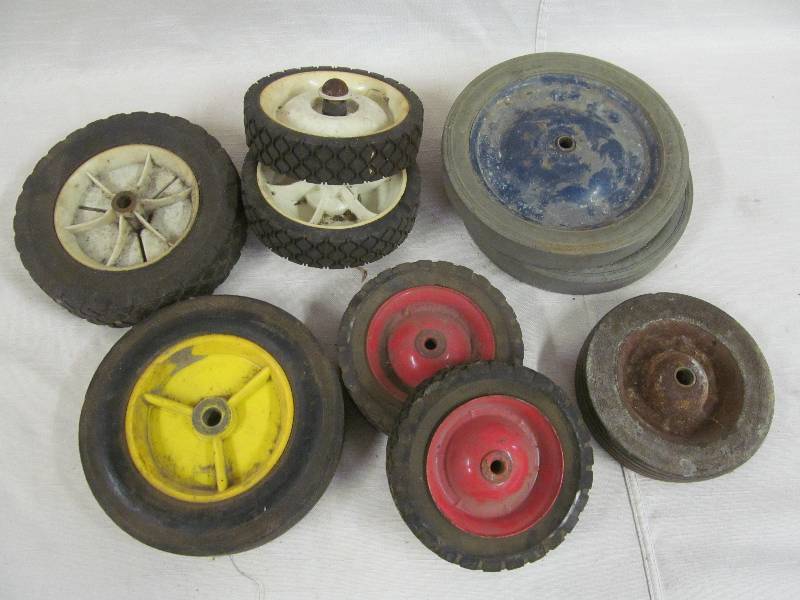 lot 88 image: lawn mower wheels