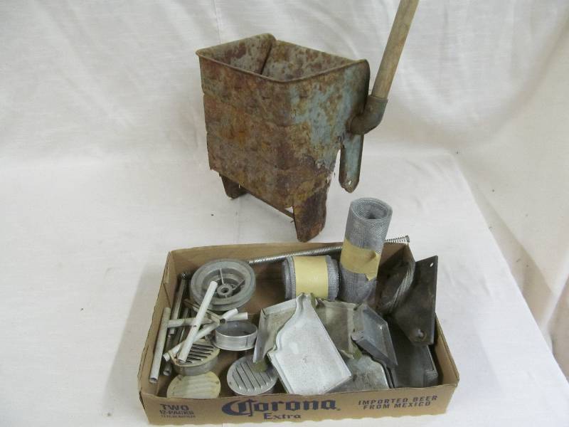 lot 98 image: vintage mop bucket press