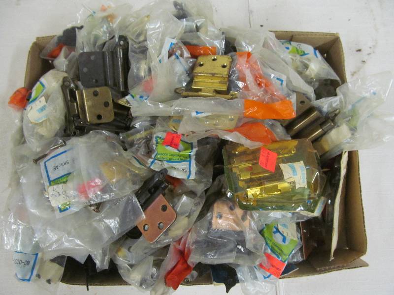 lot 116 image: hardware