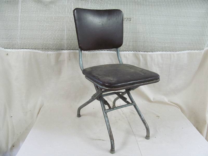 lot 164 image: Folding Chair