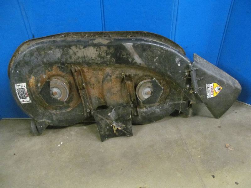 lot 187 image: Mower Deck