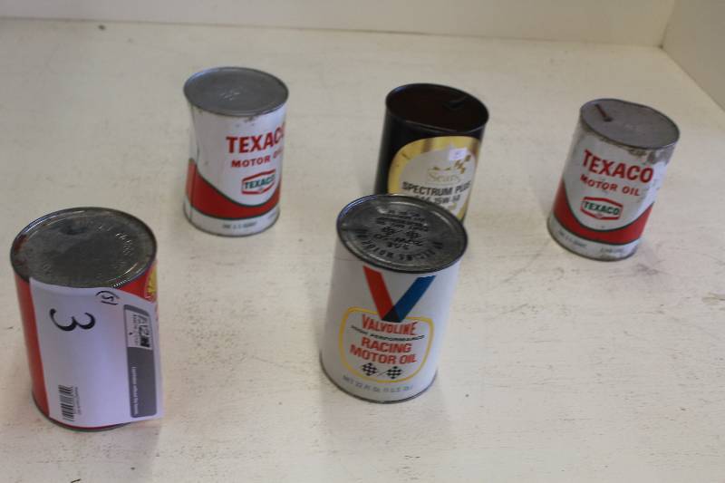 lot 3 image: Lot of (5) 1970s Vintage Motor Oil Quart Cans Including Texaco, Valvoline, Sears Spectrum Plus, Shell