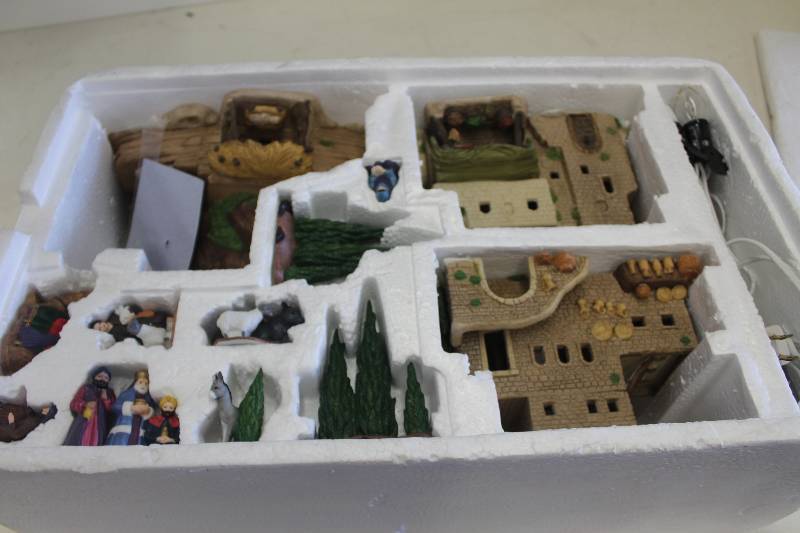 lot 4 image: DEPT 56 1st Edition, Bethlehem Set 1988
