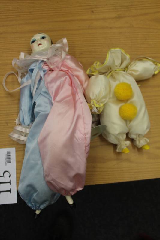 lot 115 image: Lot of (2) Dolls