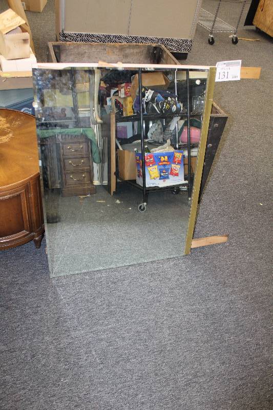 lot 131 image: Mirror