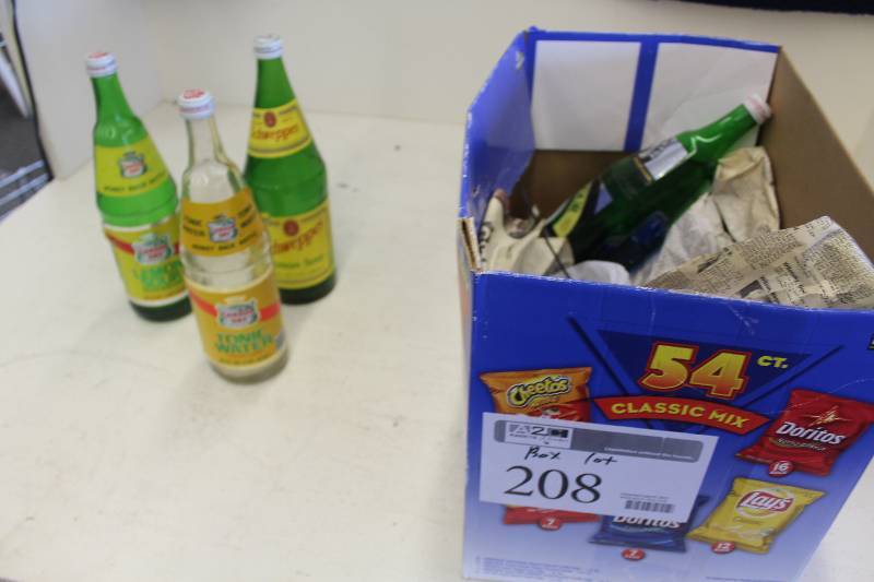 lot 208 image: Lot of 1960s Vintage Schwepps, Canada Dry Bottles