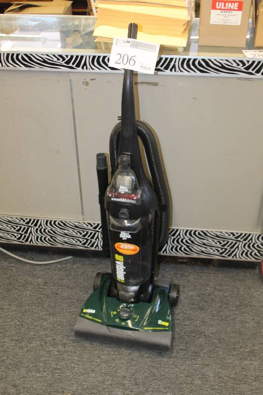 lot 206 image: Royal Commercial Vacuum