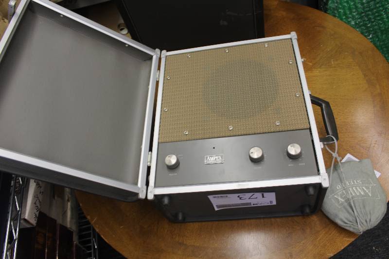lot 173 image: Ampex Stereo Speaker