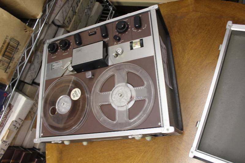 lot 174 image: Ampex Reel to Reel Deck