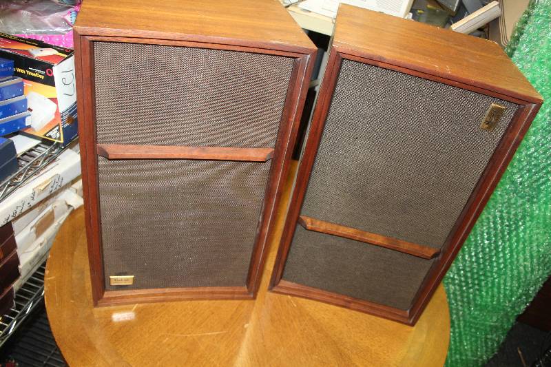 lot 176 image: Lot of (2) 1960-1970s Wharfedale Speakers