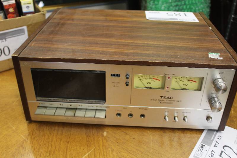 lot 185 image: Teac Stereo Cassette Deck