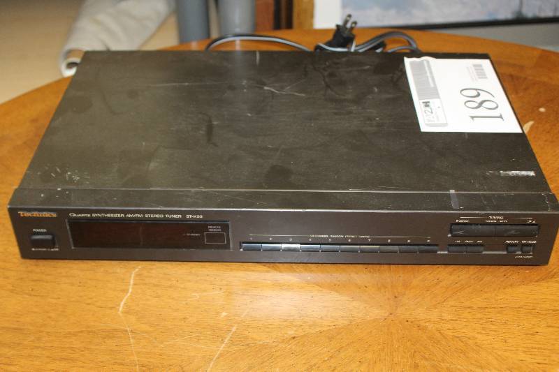 lot 189 image: Technics AmFM Stereo Tuner
