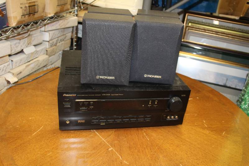 lot 186 image: Lot of (5) Pioneer Electronics Including 4) Bookshelf Speakers AND 1) Receiver