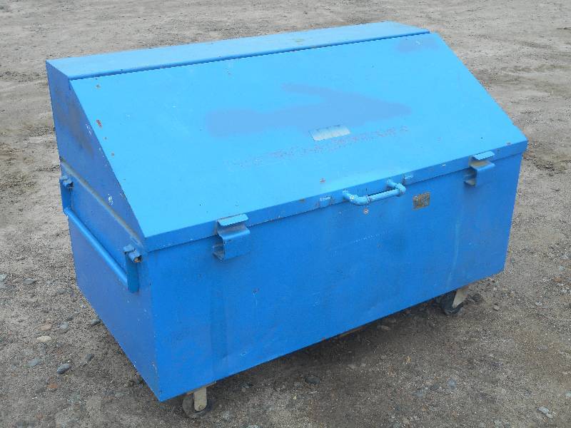 lot 6 image: Industrial Rolling Gang Box, Measur...