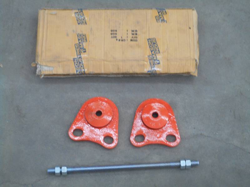 lot 51 image: (5) New Mason Industries Masonary A...
